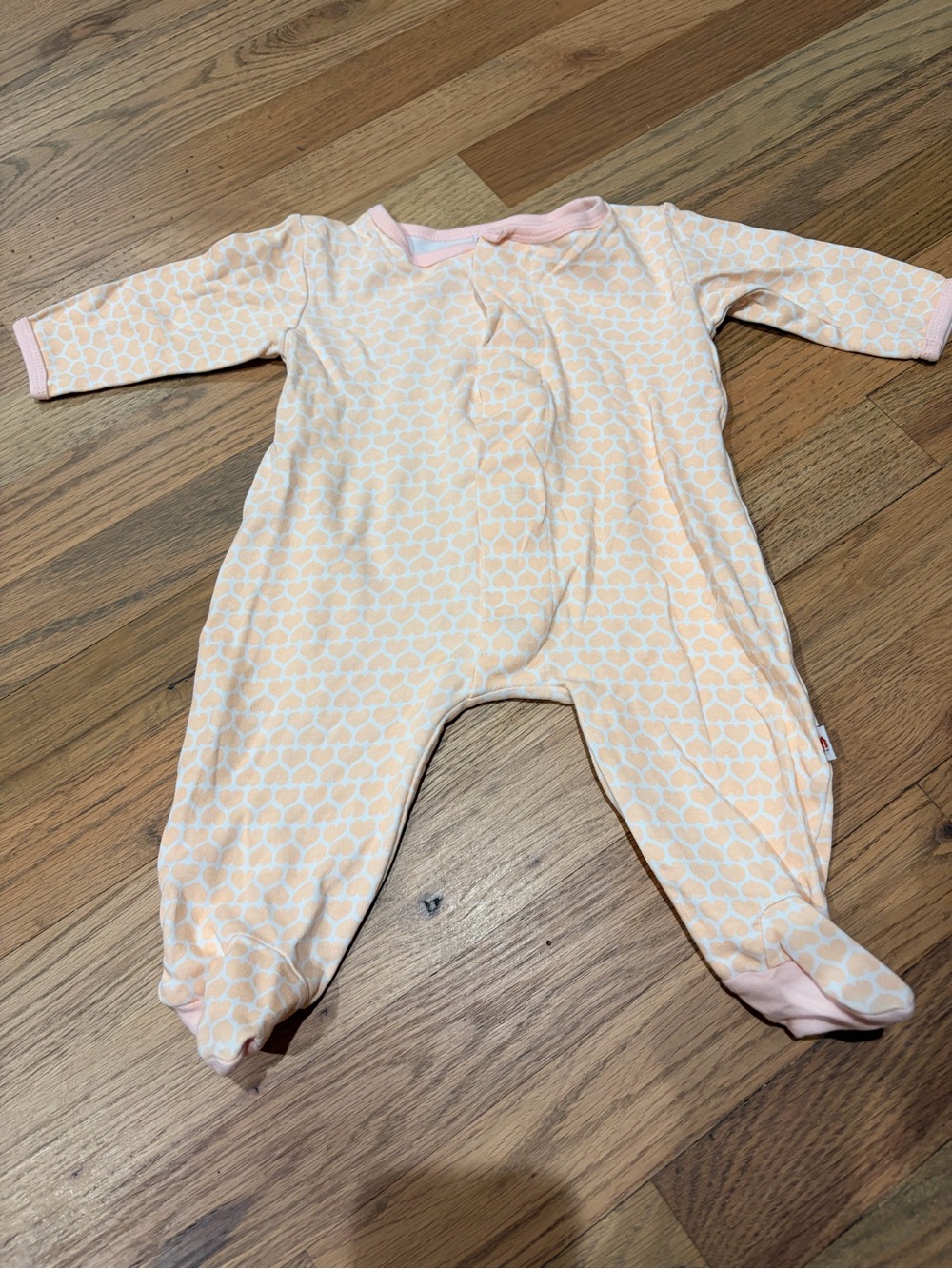 Baby girl magnetic closure long sleeve/pants onesie with heart print